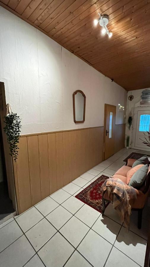 Monteure, Ganzes Haus, Schwarzheide, Haus 1 Apartment ภายนอก รูปภาพ
