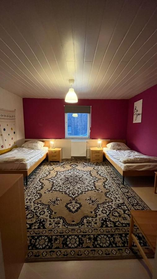 Monteure, Ganzes Haus, Schwarzheide, Haus 1 Apartment ภายนอก รูปภาพ